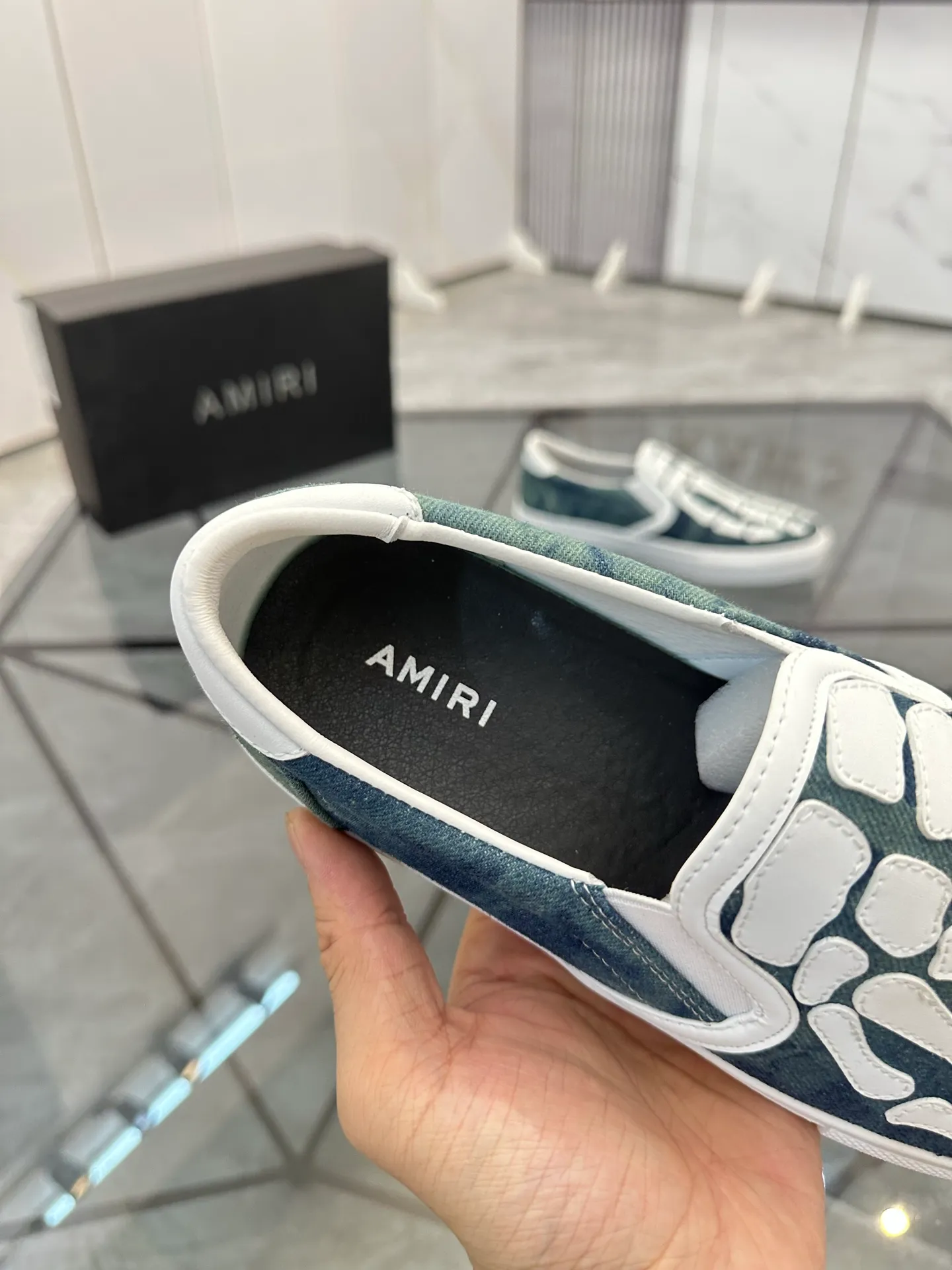 Men's shoes for sale 💰: 💰P420¥ Product trademark: AMIRI*「EMIR*] slip-on Regular size: 38-44 (can be customized to 37.45.46) Product materials: Upper imported original fabric spliced ​​cowhide, breathable lining, original outsole. No.: 1023